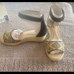 Rockport 3 inch heel platform sandals. Ankle strap. Worn only once.